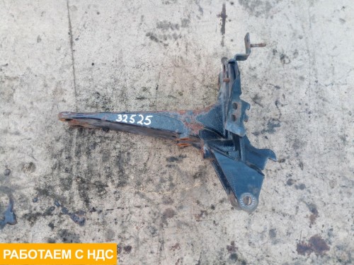 Кронштейн кабины правый