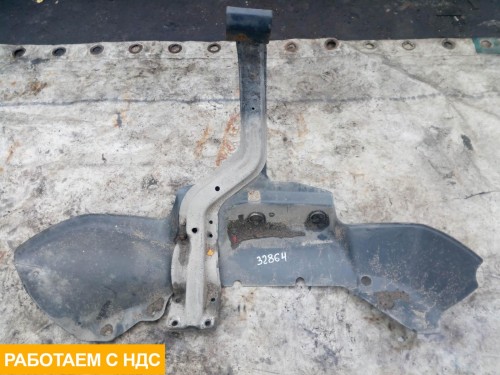 Подкрылок левый