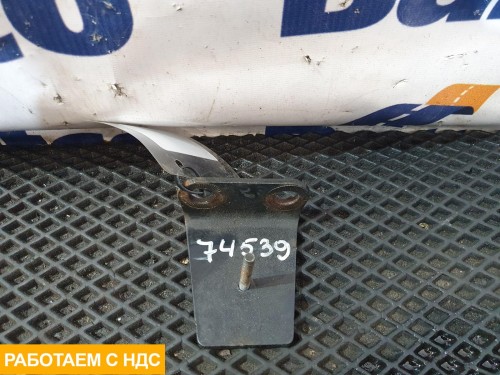 Кронштейн трубки компрессора