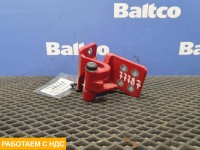 Петля двери правая